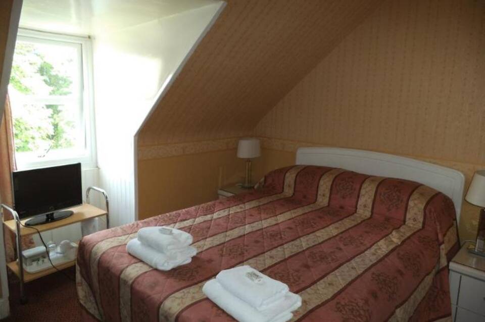Menzies Guesthouse 1