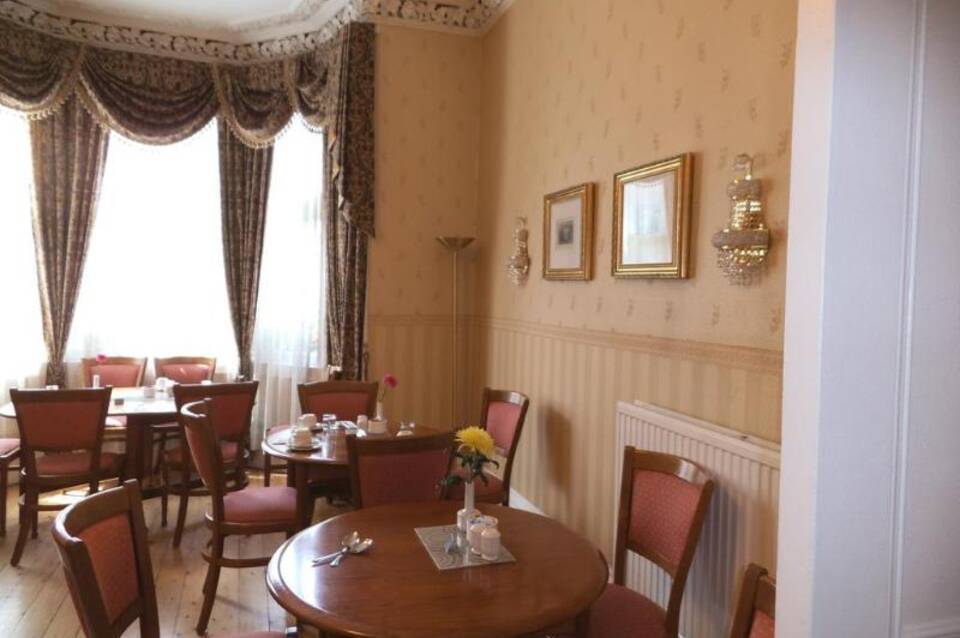 Menzies Guesthouse 2