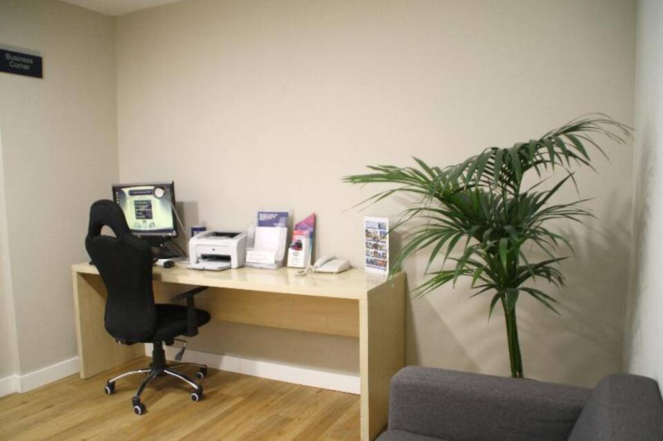Holiday Inn Express Barcelona - Montmelo 2