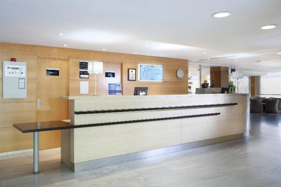 Holiday Inn Express Barcelona - Montmelo 3