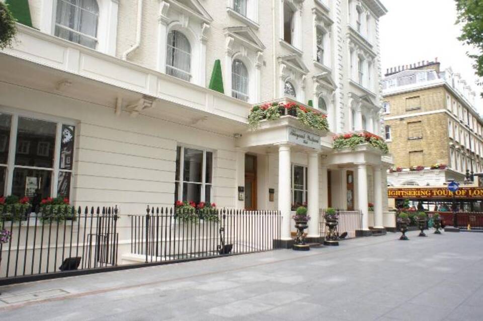 Westpoint Hotel 1