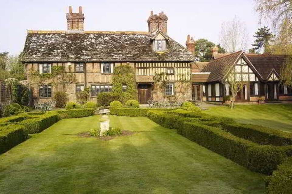 Langshott Manor 2