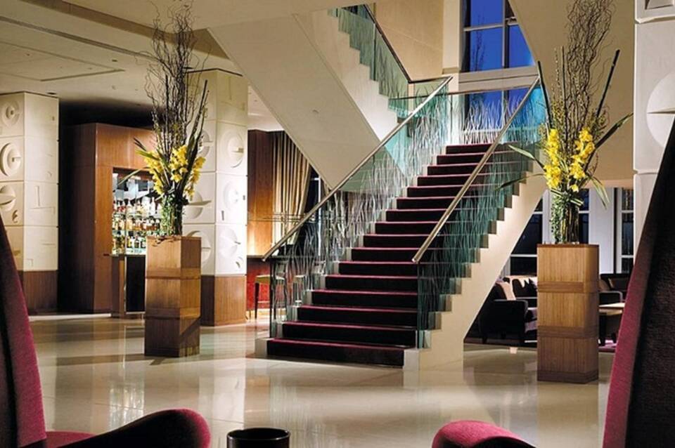 Canary Riverside Plaza Vignette Collection  by IHG 1