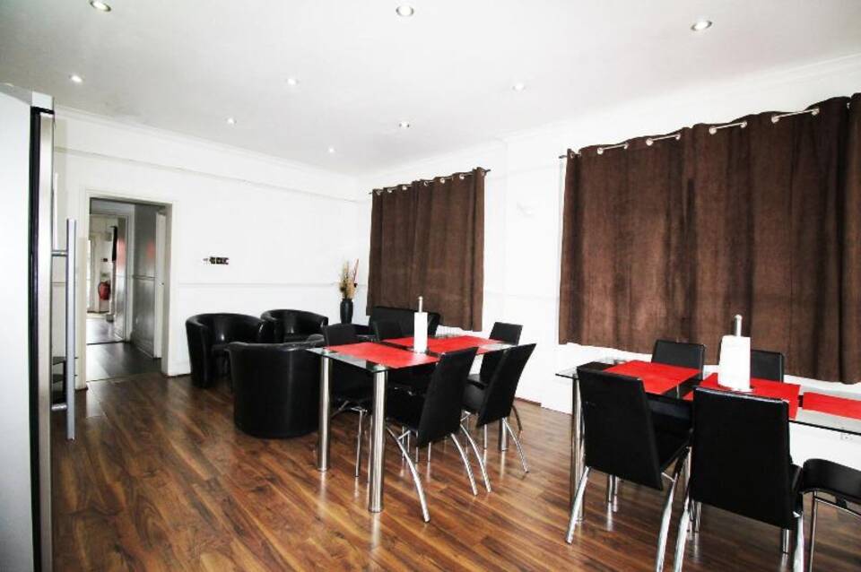 Flexistay Norbury ApartHotel 3