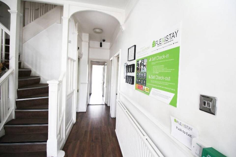 Flexistay Norbury ApartHotel 4