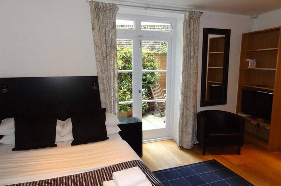 Studios 2 Let Serviced Apartments 2