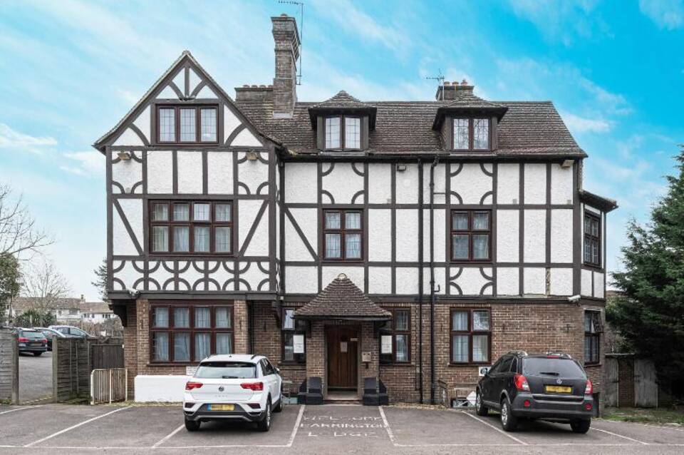 Barrington Lodge 1