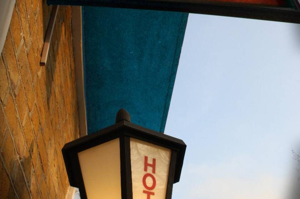 Elmwood Hotel 5