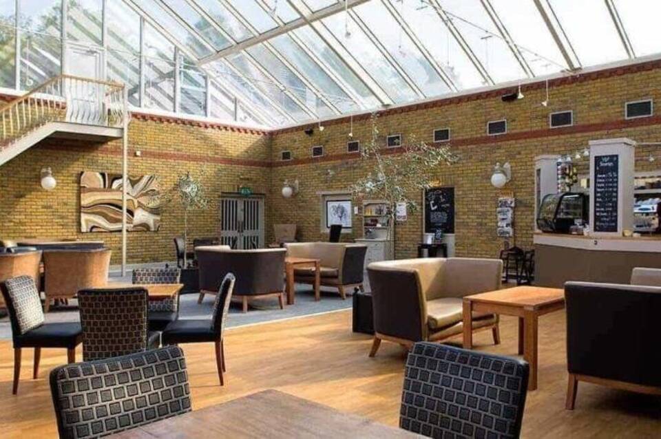 Brandshatch Place Hotel & Spa 1