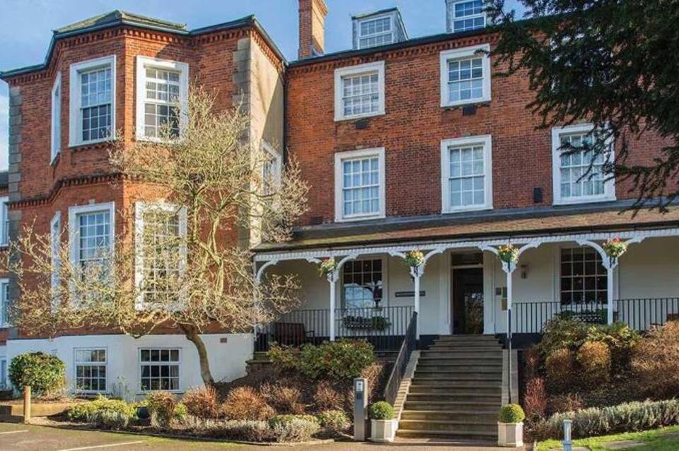 Brandshatch Place Hotel & Spa 3