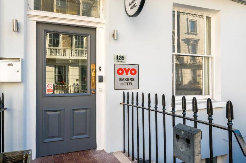 OYO Bakers Hotel London Victoria 1