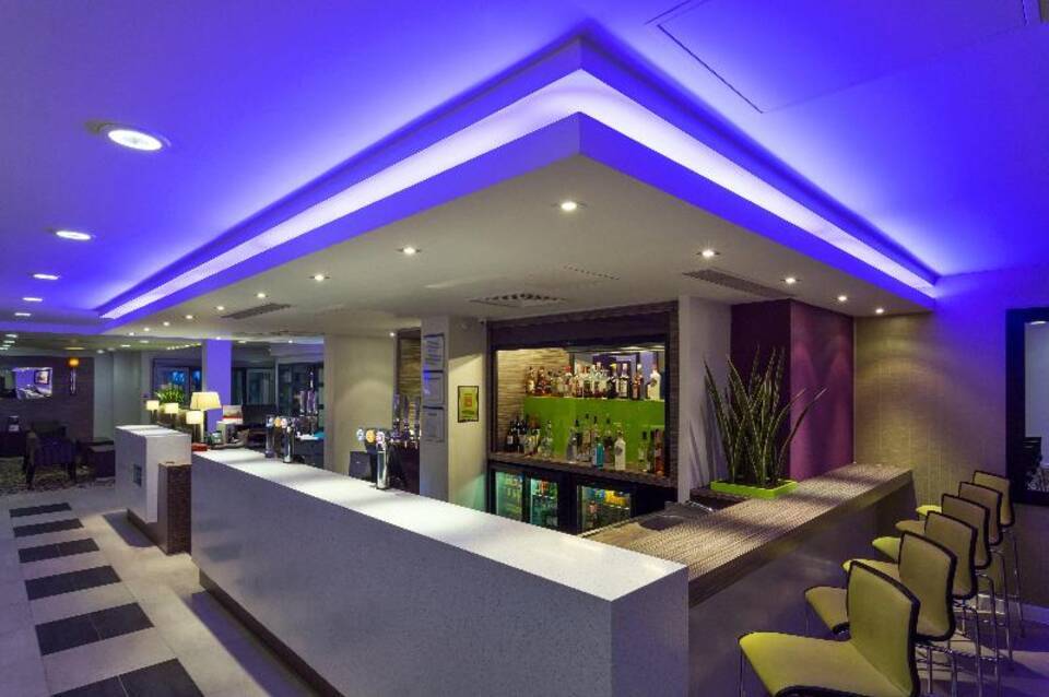 Holiday inn Express Harlow 3