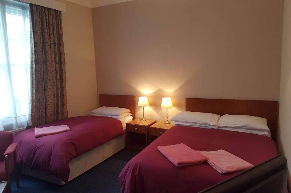 Avoca House Hotel 1