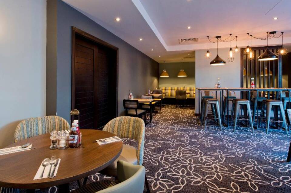 Premier Inn London Wembley Stadium Hotel 2