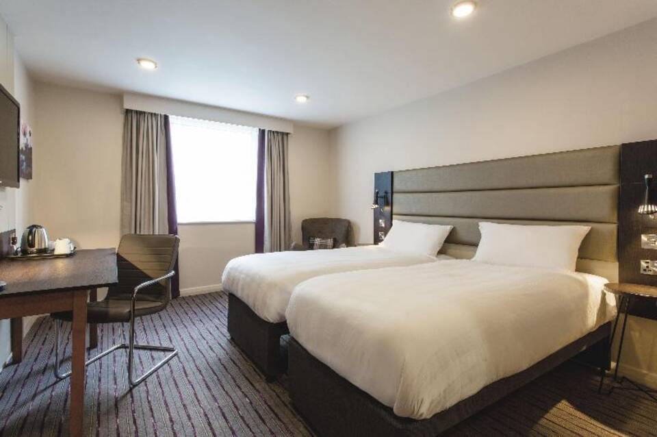 Premier Inn London Kensington Earls Court 1
