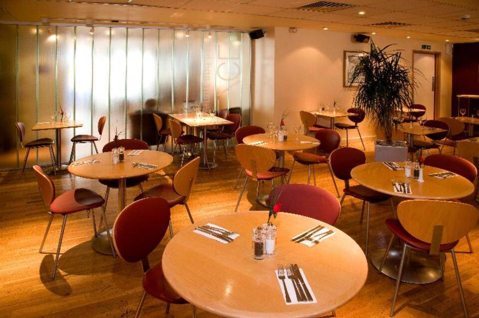 Premier Inn London Kensington Earls Court 2