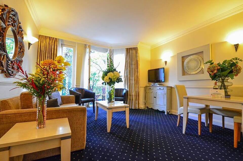 Collingham Serviced Apartments 1