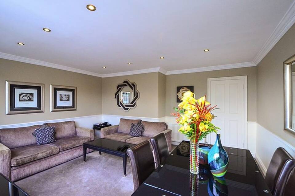 Collingham Serviced Apartments 4