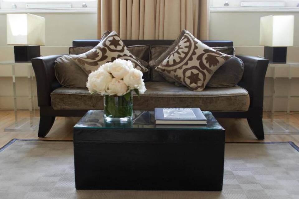 No. 5 Maddox Street 1