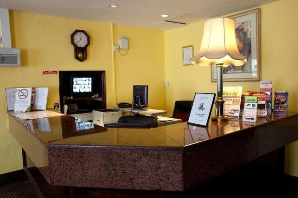 Rose Court Marble Arch 2