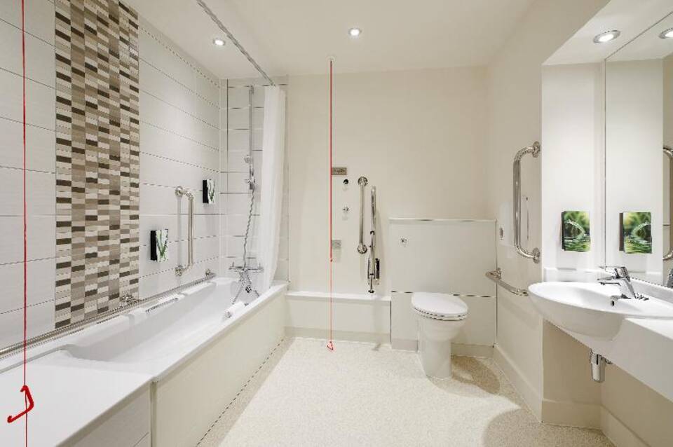 Premier Inn Manchester Swinton 2