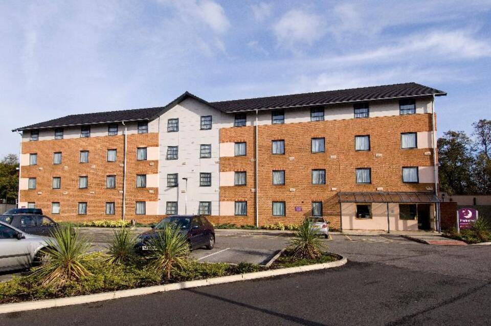 Premier Inn Manchester West Didsbury 5