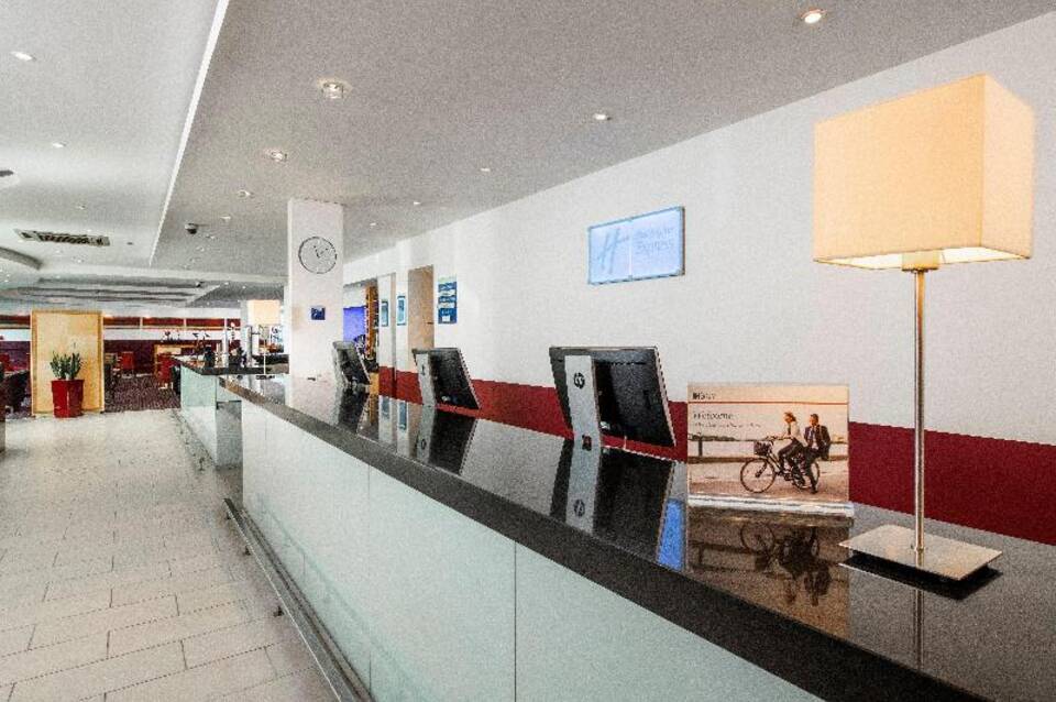 Holiday Inn Express Newcastle City Centre 2