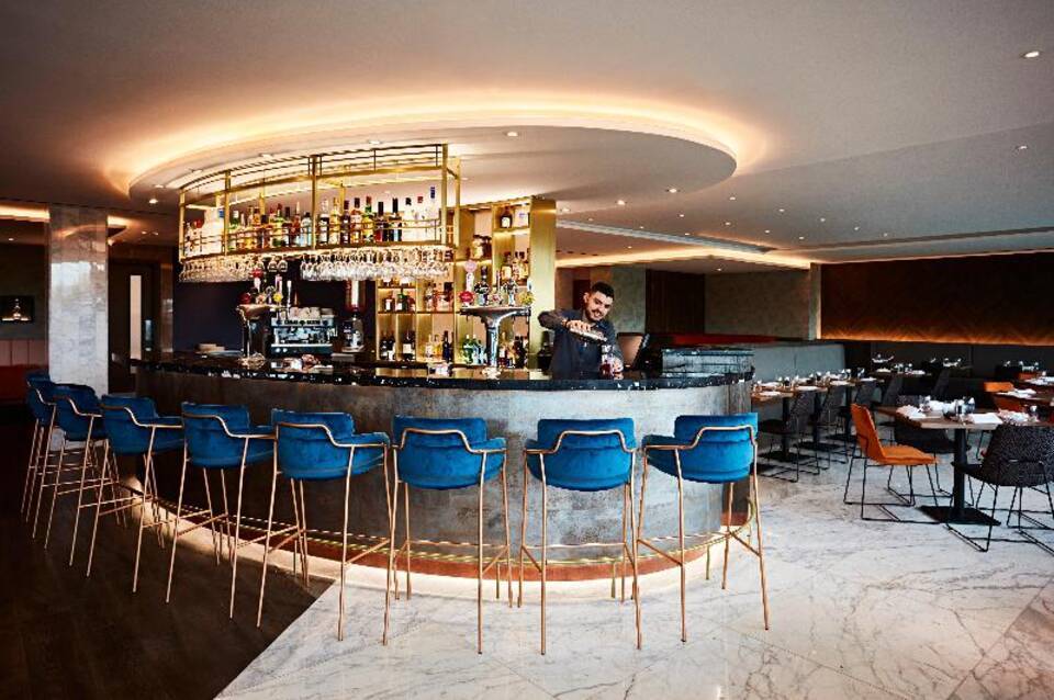 Crowne Plaza London - Kingston 2