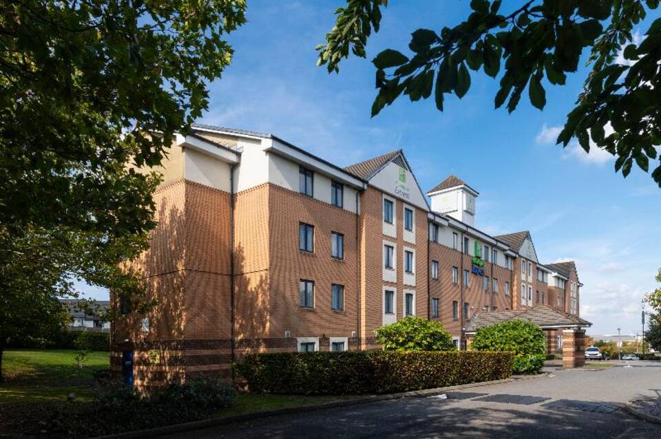 Holiday Inn Express London - Dartford 1