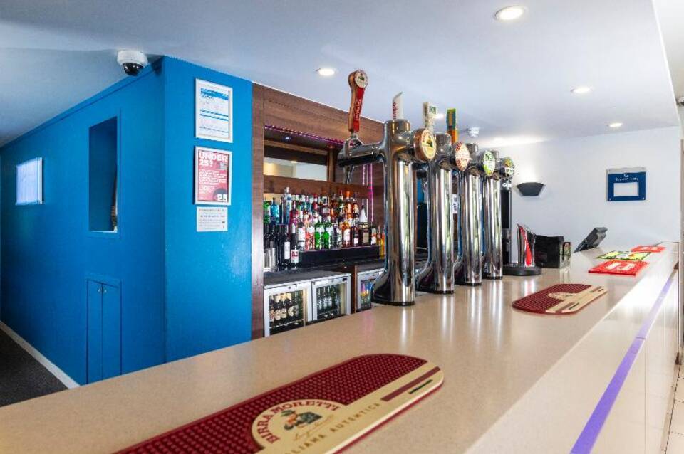 Holiday Inn Express London - Dartford 3