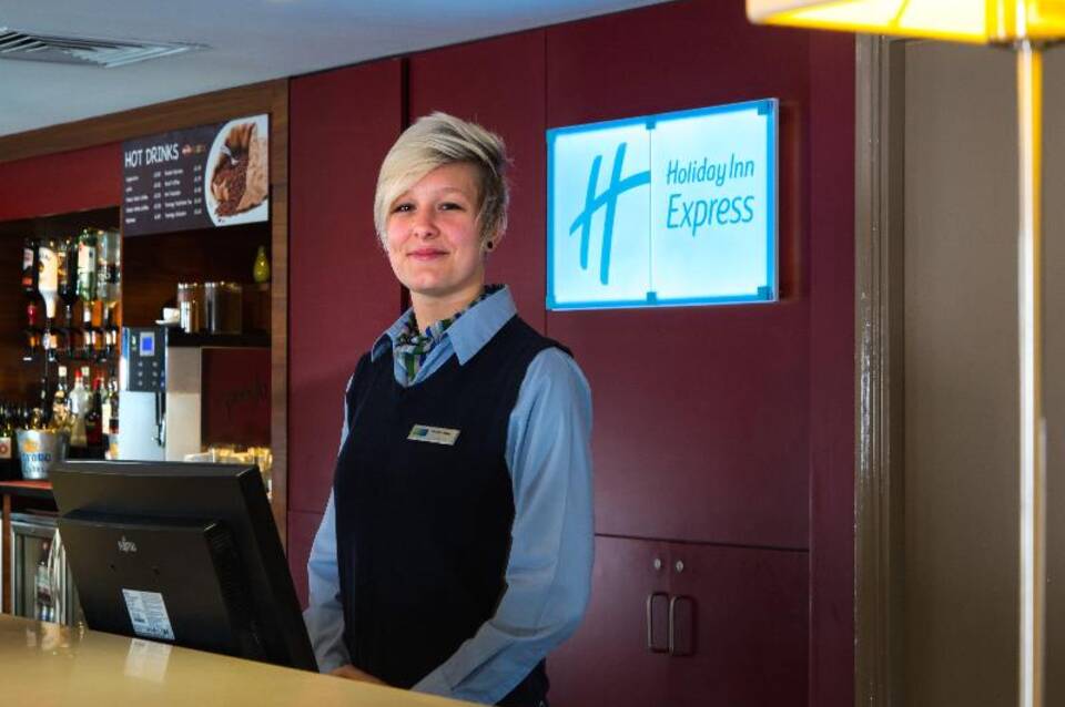 Holiday Inn Express - Salford Quays 1