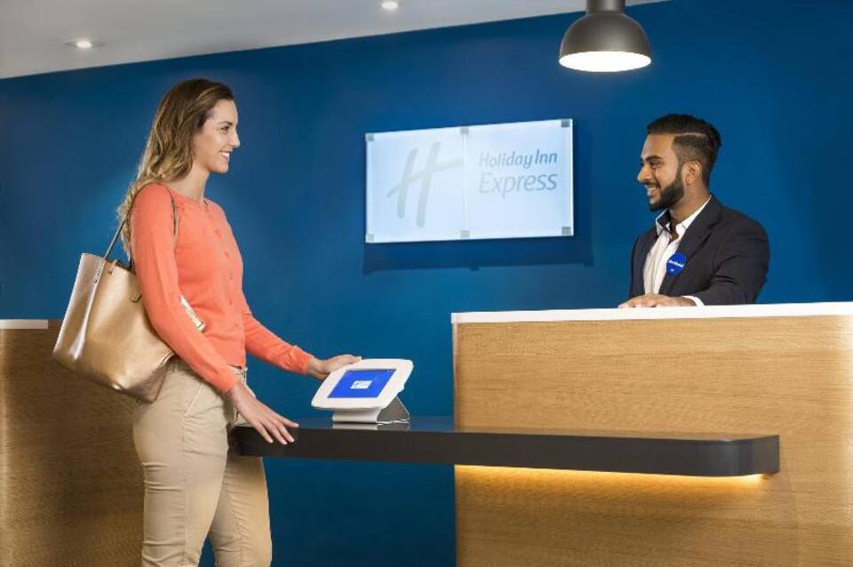 Holiday Inn Express London - Park Royal 1