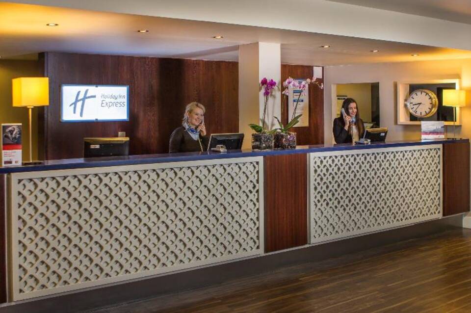 Holiday Inn Express Royal Docks, Docklands 1