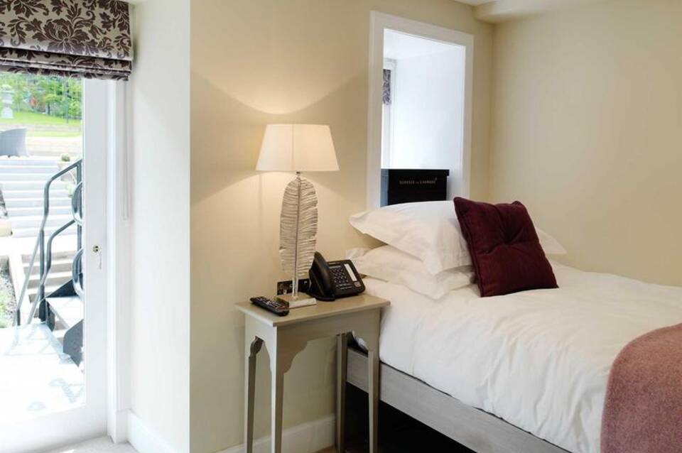 24 Royal Terrace Hotel 5