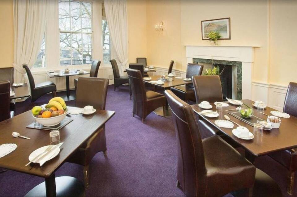 New Town Hotel 3