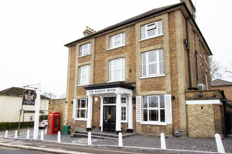 The Hadley Hotel 3