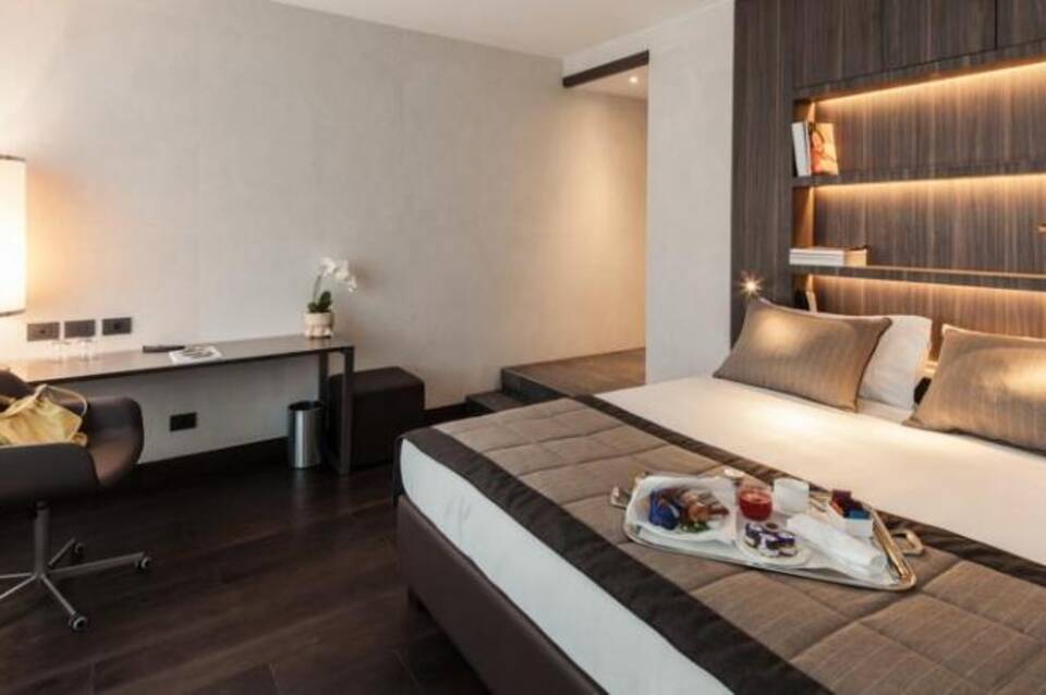 Hyatt Centric Milan Centrale 1