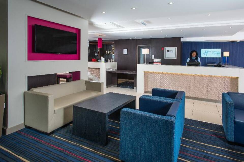 Holiday Inn Express London - Wandsworth 1