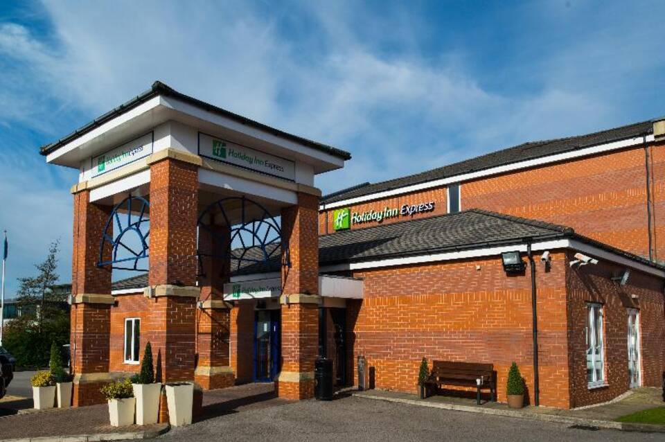 Holiday Inn Express Manchester - East 2