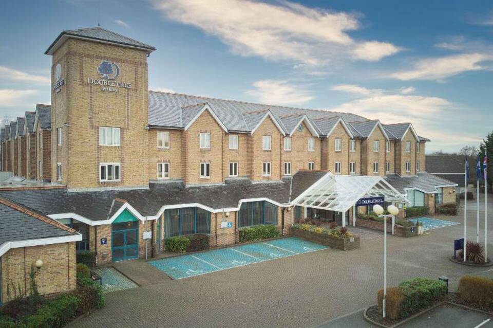 DoubleTree by Hilton London Elstree 4