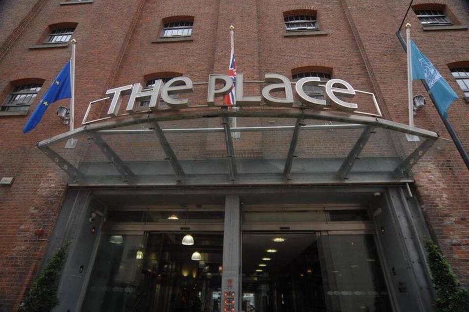 The Place Aparthotel 1