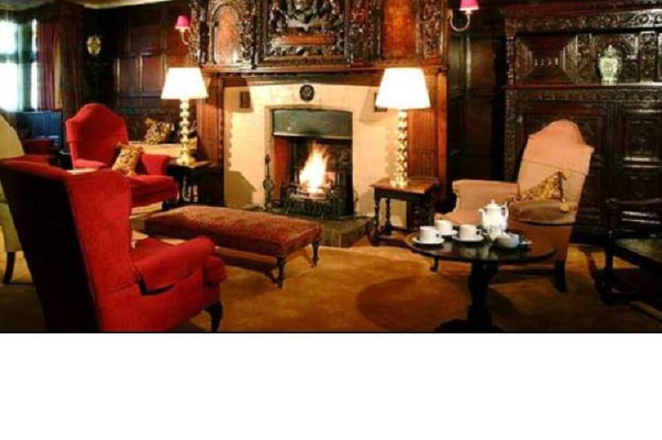 The Feathers Hotel 4
