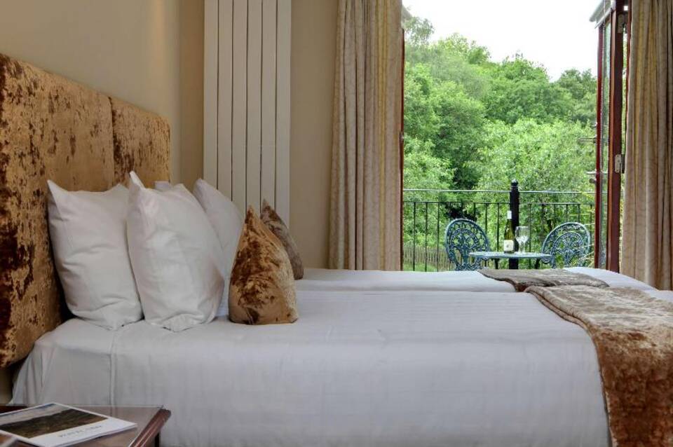 Best Western Plus Grim’s Dyke Hotel 4