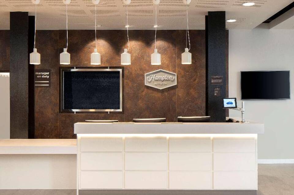 Hampton by Hilton London Docklands 2