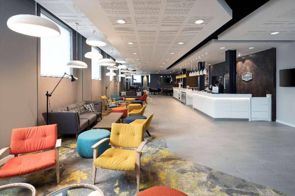 Hampton by Hilton London Docklands 3