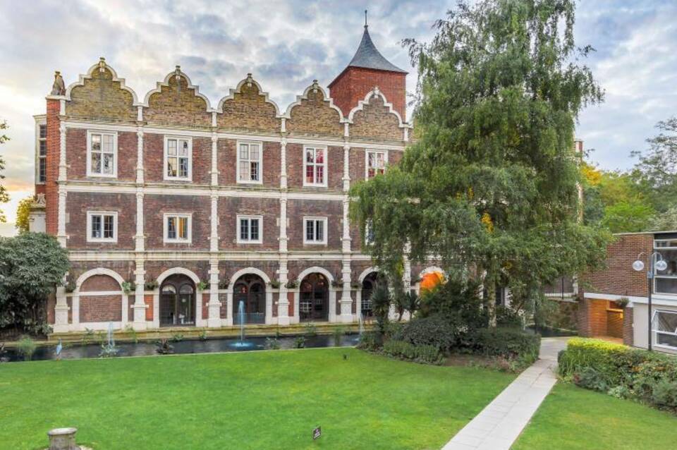 Safestay London Kensington Holland Park 4