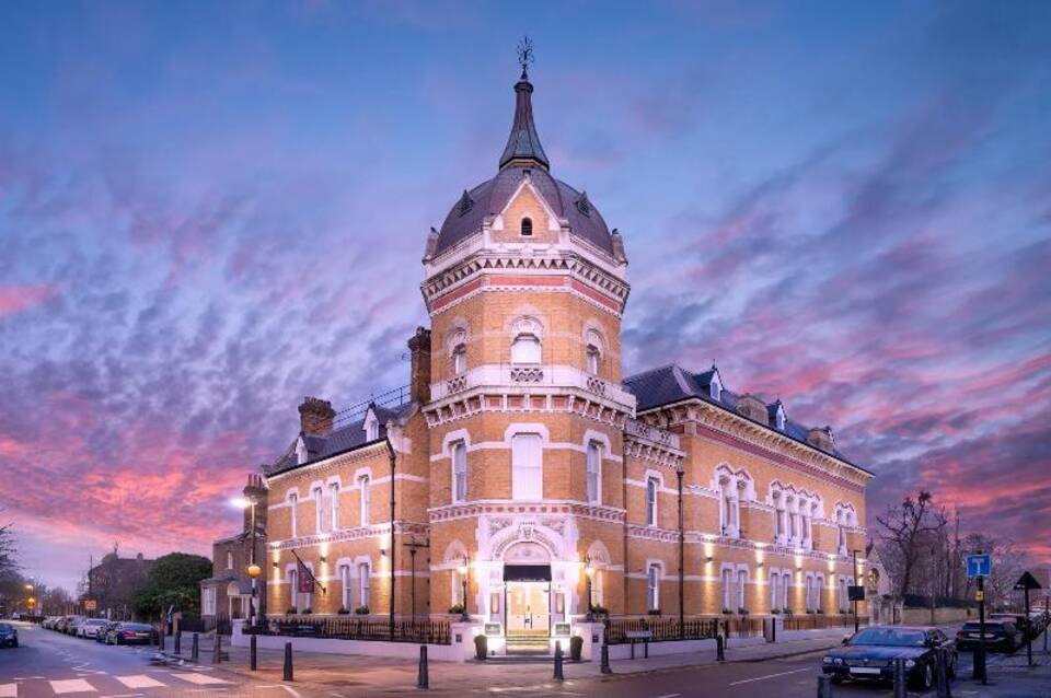 Lansbury Heritage Hotel 3