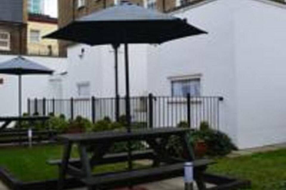 Studios 2 Let North Gower 4