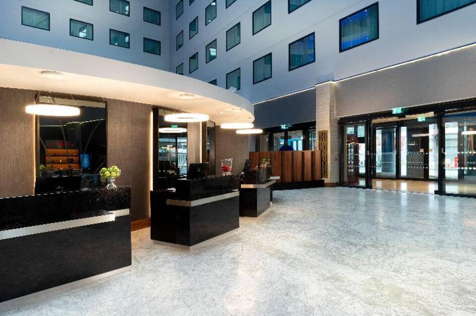 Crowne Plaza London Heathrow T4 1