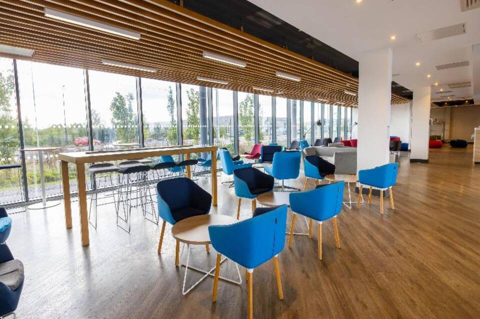 Holiday Inn Express Manchester - Trafford City 4